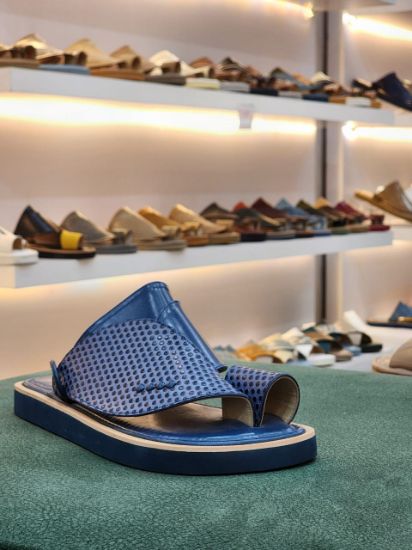 صورة شرقي جلد ثعبان مديل س6